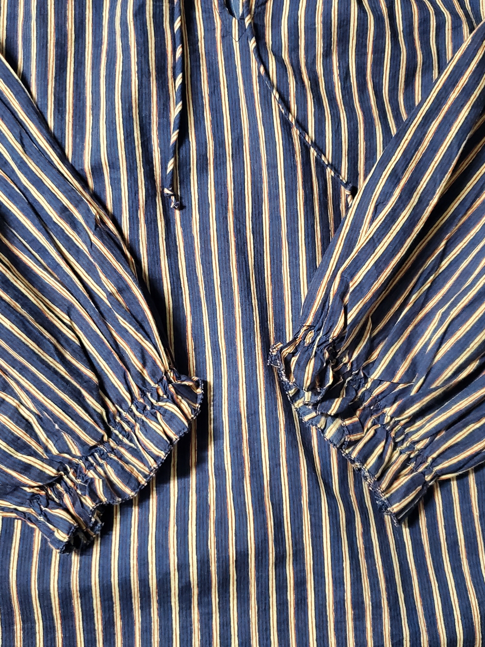 Velvet by Graham & Spencer Striped Tie-Neck Blouse Size Small - Picture 6 of 11
